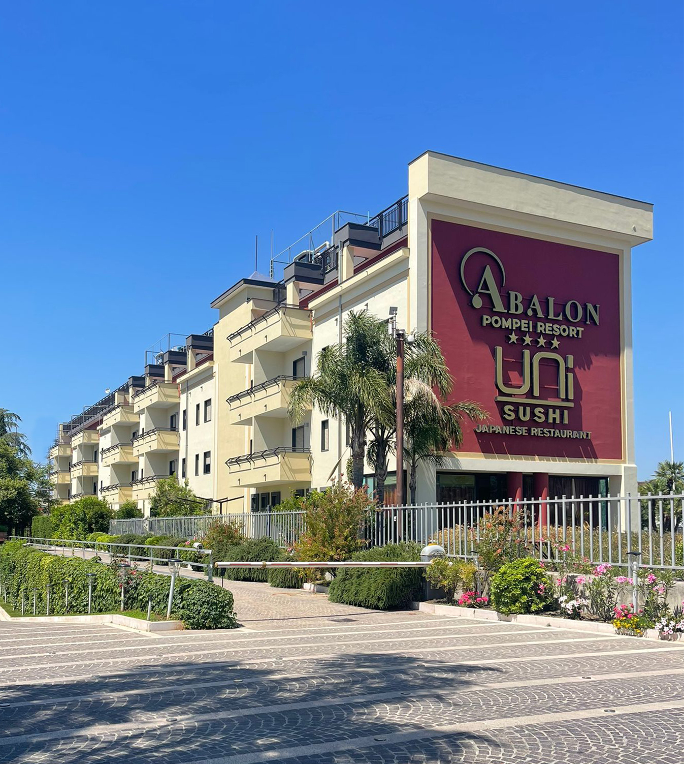 Ristrutturazione Hotel Abalon Pompei Resort - Uni sushi